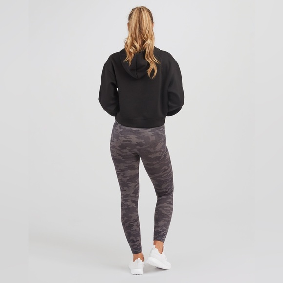 Spanx Look at Me Now Seamless Leggings in Heather Camo size small - Picture 4 of 10